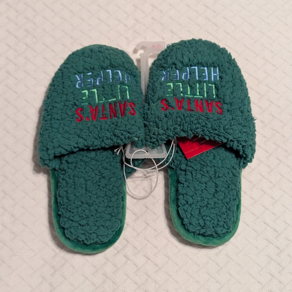 New Wondershop Christmas Green Sherpa Kids Slippers Sz 4-5 Santas Little Helper
